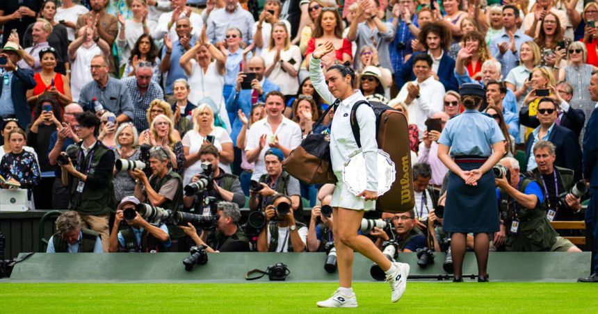 Wimbledon : «Je reviendrai un jour et je gagnerai ce tournoi», Ons Jabeur (Vidéo)