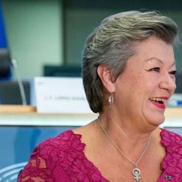 Johansson : «Une route fatale pour les migrants a été créée depuis la Tunisie»