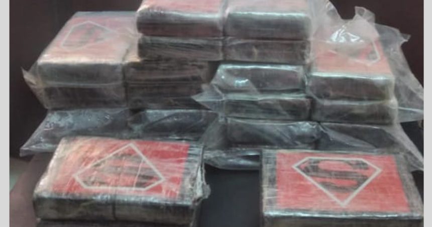 Tunisie : 24 kg de cocaïne découverts sur une plage à Djerba !