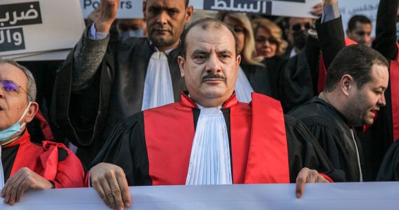 Anas Hmadi réélu à la présidence de l’Association des magistrats tunisiens