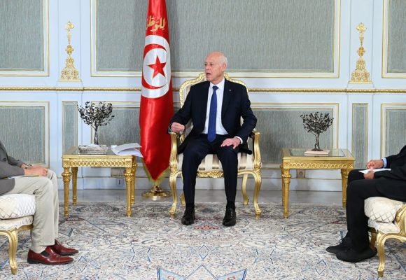 Tunisie : Kaïs Saïed maintient la pression sur les médias