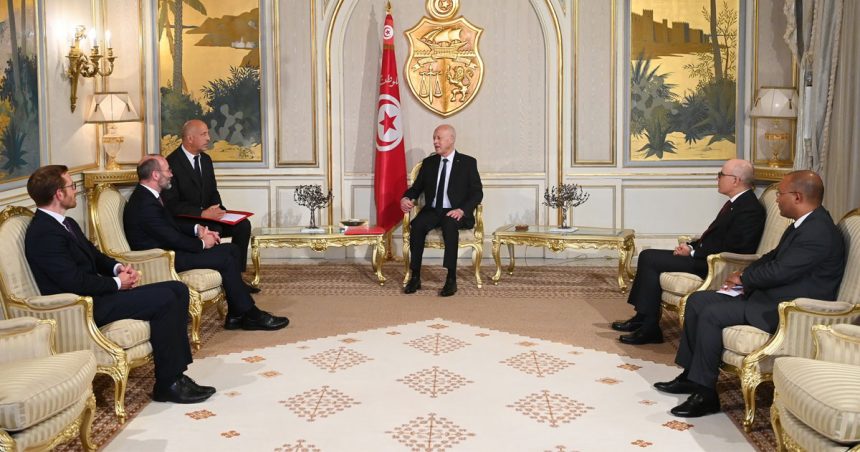 Tunisie-Italie : Meloni perd patience sur le dossier de la migration  