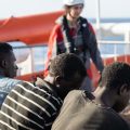 «Allez en Tunisie», lance un officiel italien à un bateau transportant 60 migrants secourus