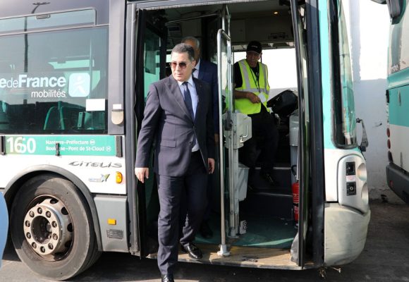 Tunisie : le ministre Majidi prend livraison lui-même d’un lot de bus… d’occasion