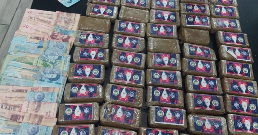 Tunisie : Deux dealers interceptés avec 6 kg de cannabis sur l’autoroute A1