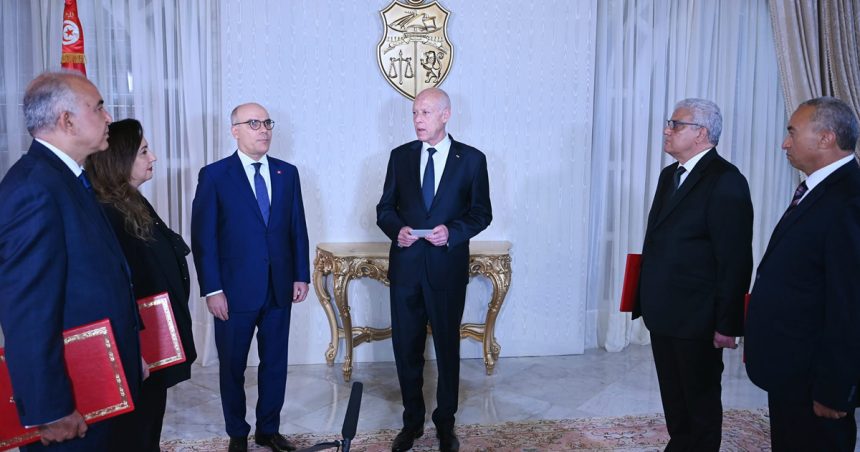 Tunisie : Le président remet leurs lettres de créances à quatre nouveaux ambassadeurs