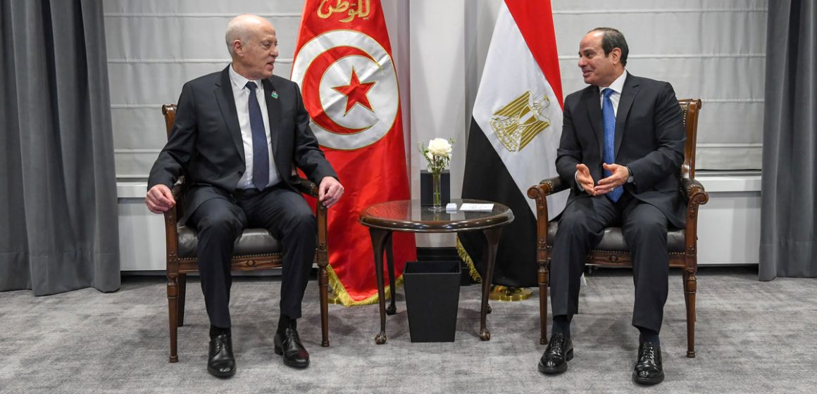 Comment l’endettement marginalise l’Égypte et la Tunisie