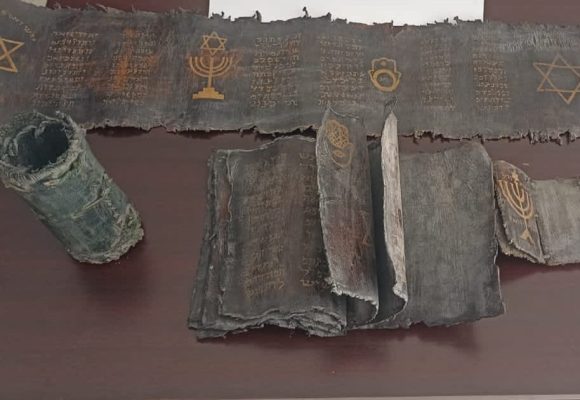 Trafic de pièces archéologiques : Saisie de manuscrits en hébreu à El-Jem