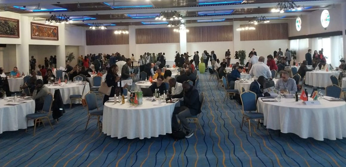 Signature de contrats commerciaux lors du 3e Forum d’affaires tuniso-kenyan