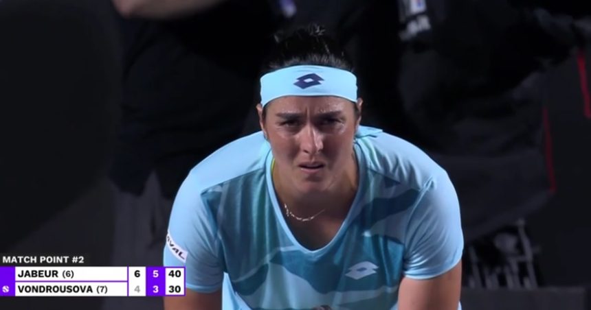 WTA Finals : Ons Jabeur s’impose face à Marketa Vondrousova (Vidéo)