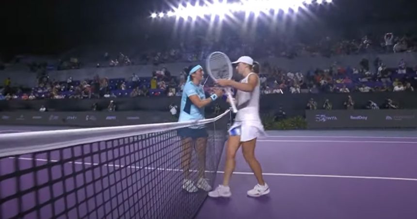 Masters de Cancun : Ons Jabeur s’incline face à Iga Swiatek (vidéo)