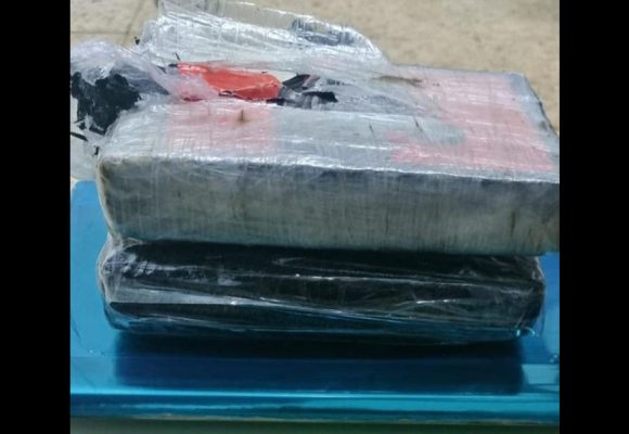 Un étranger et 3 Tunisiens arrêtés avec 2,2 kg de cocaïne à Ras Jedir