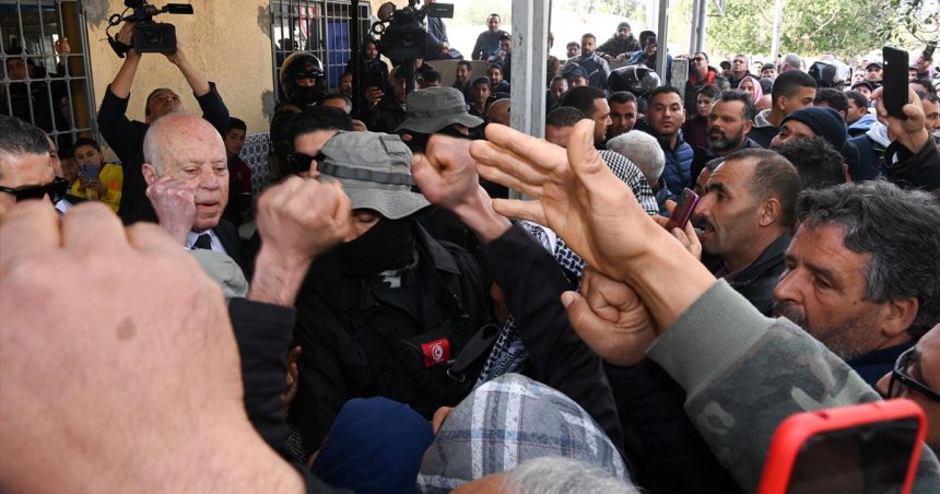Tunisie : Kaïs Saïed en précampagne électorale (Vidéo)
