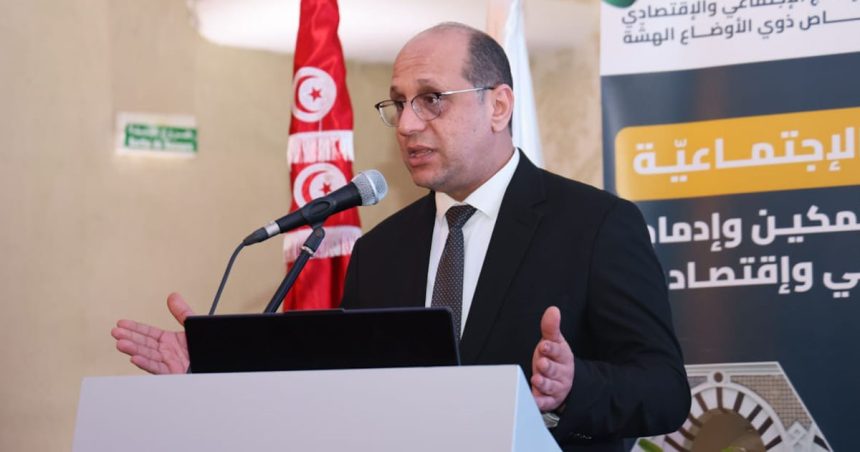 Tunisie : Le ministre Malek Ezzahi victime d’un accident de la route