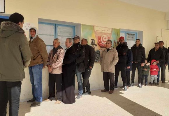 Le remède aux malheurs de la Tunisie : la réforme, et non les urnes