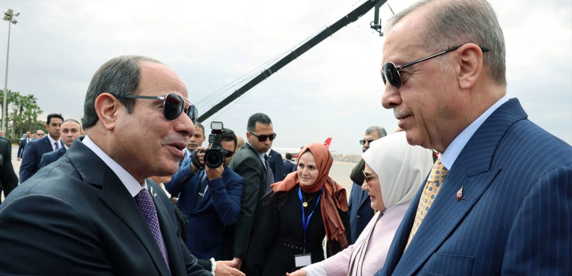 Après dix années de tempête, Erdogan au Caire (vidéo)