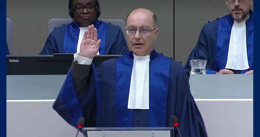 Élu à la CPI, le juge tunisien Haykel Ben Mahfoudh prête serment