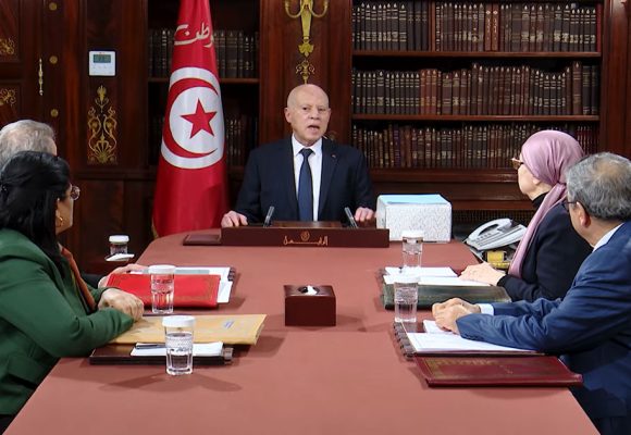 Kaïs Saïed traque les «fonds suspects affluant de l’étranger vers les associations»