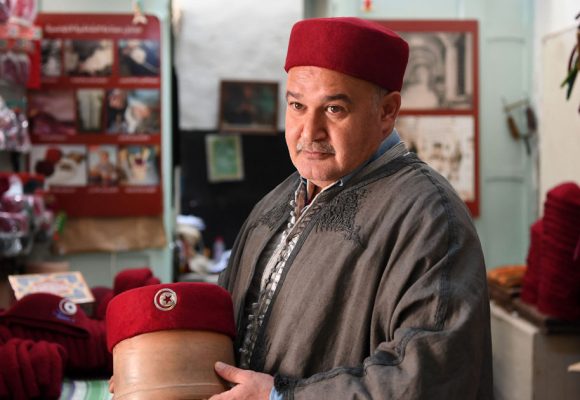 La chéchia tunisienne, marqueur d’identité et symbole de la tradition