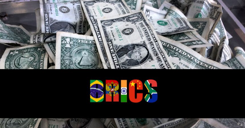 La domination historique du dollar est-elle sur le déclin?