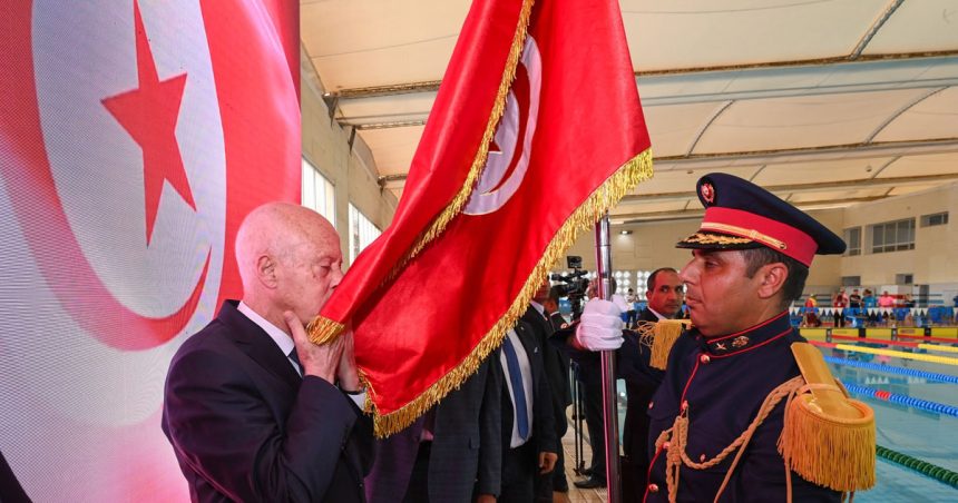 Tunisie: limogeages et poursuites judiciaires dans l’«affaire du drapeau» 