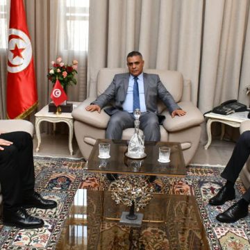 Tunisie : Le bâtonnier Hatem Mziou reçu par le ministre de l’Intérieur Khaled Nouri