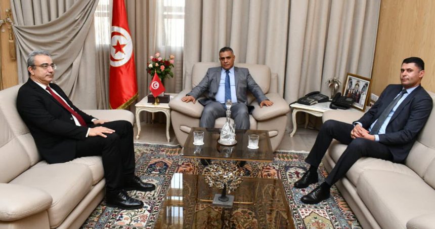 Tunisie : Le bâtonnier Hatem Mziou reçu par le ministre de l’Intérieur Khaled Nouri