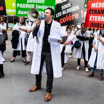 Le Maroc retient mieux ses médecins que la Tunisie ou l’Algérie