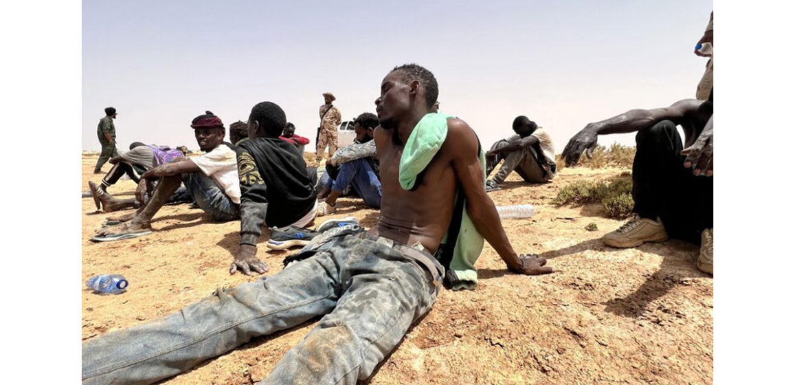 Migrants détenus dans le désert du Maghreb avec les ressources de l’UE