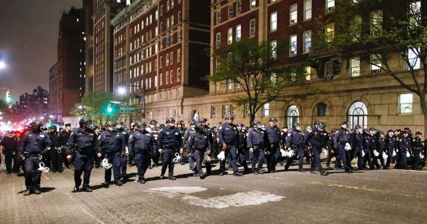 Columbia : La police new-yorkaise écarte les journalistes pour imposer son récit biaisé