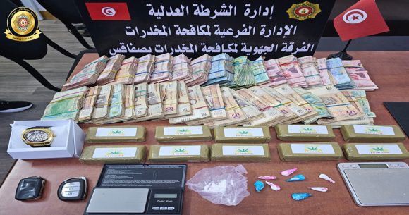 Sfax : Deux individus arrêtés pour trafic de drogue et blanchiment d’argent