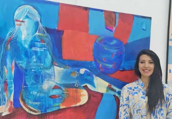 ‘‘Averses de cheveux’’ à la Galerie Guermassi : une exploration poétique de Haifa Mediouni
