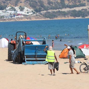 Campagne de nettoyage de la plage de la Marsa