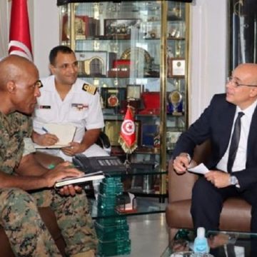 Tunisie – Etats-Unis : Le commandant de l’Africom reçu par le ministre de la Défense  