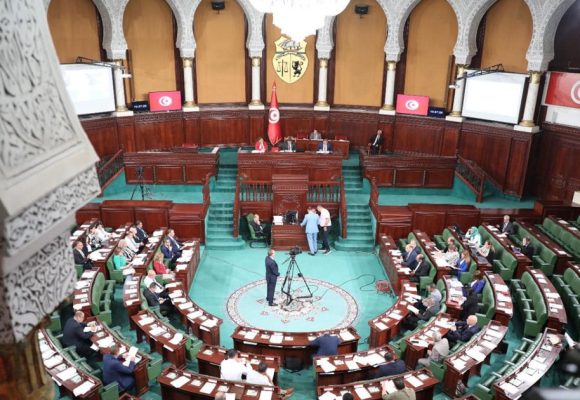 Tunisie : des professeurs de droits contre l’amendement de la loi électorale  