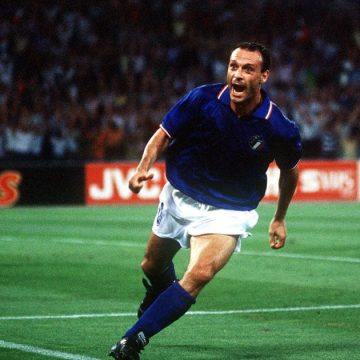 Toto` Schillaci au paradis des artificiers du football