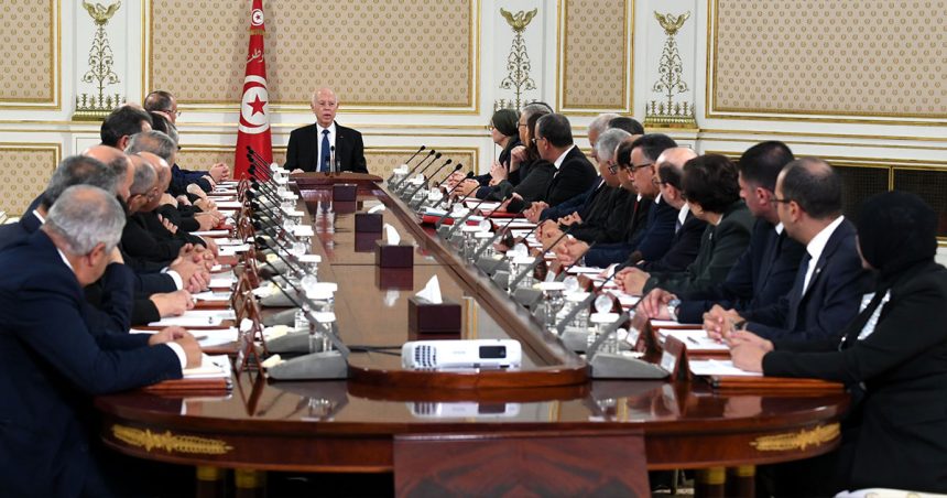 Tunisie : Kaïs Saïed serre les boulons  