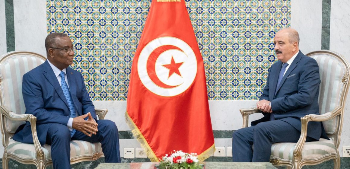 MAE-Tunisie : Le ministre reçoit le Chef de la mission d’Observation électorale de l’UA