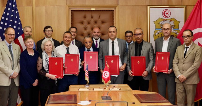 Protocole d’accord entre l’Université du Wyoming et quatre universités tunisiennes