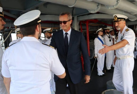 Défense : deux navires italiens engagés dans un exercice multilatéral en Tunisie