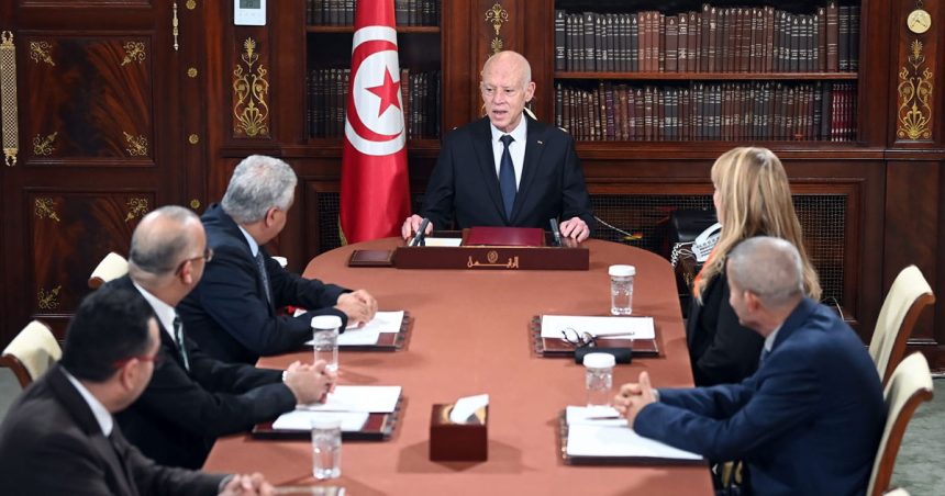 Tunisie : le nouveau rôle des médias publics, selon Saïed