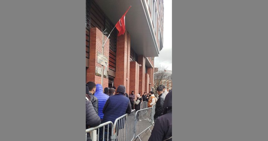 Consulat de Tunisie à Paris : «1h30 d’attente sur le trottoir dans le froid et le vent»