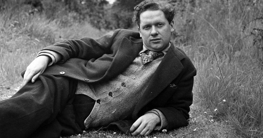 Le poème du dimanche : ‘‘N’entre pas apaisé dans cette bonne nuit’’ de Dylan Thomas