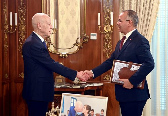 Tunisiens, la richesse ne tombe pas du ciel, elle se mérite !