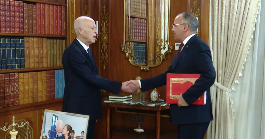 Tunisie : Saïed travaille beaucoup, mais l’intendance ne suit pas ! (Vidéo)