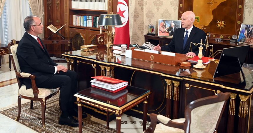 Tunisie : Saïed avertit contre «l’ancien système qui tente de reprendre son souffle»