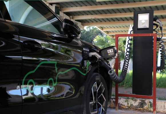 Transition énergétique à Nabeul : Acquisition de la 1ère voiture électrique communale (Photos)