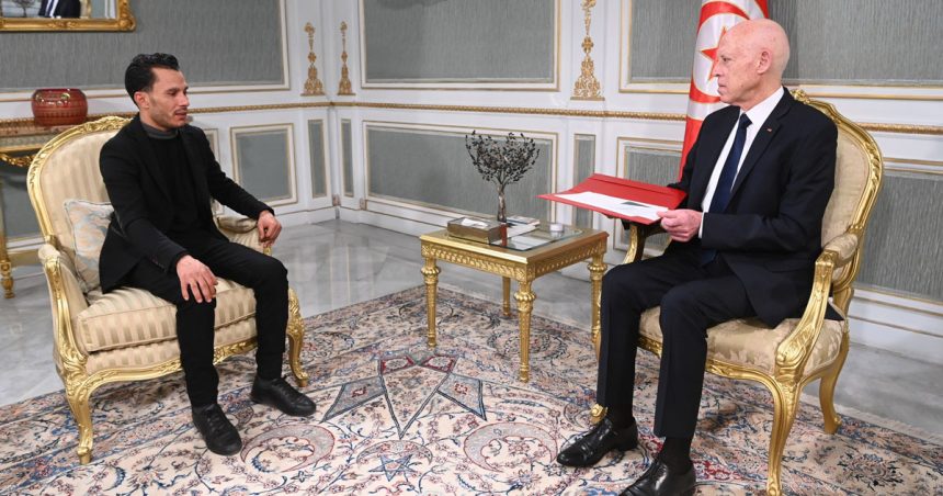 Tunisie : Abdessamad Kribi et son papier miracle