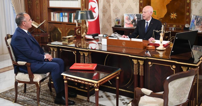 Tunisie : Saïed pointe des «recrutements injustifiés» et en recommande d’autres