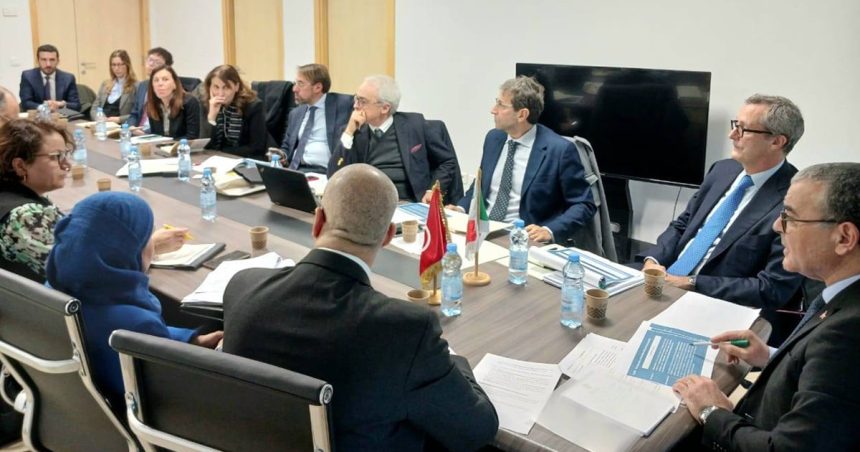 Une délégation italienne à Tunis fait le point sur le projet Tanit